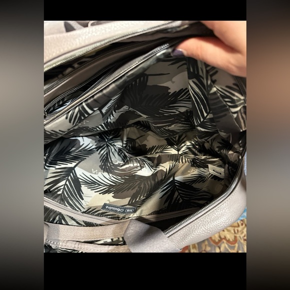 Lug Overnight Bag with Classic VL Accents - Aviator - Picture 8 of 8